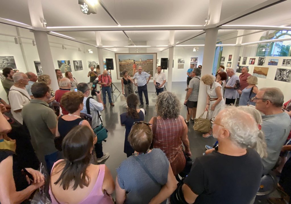 Exposició El nen de les fotos de J M Alguersuari